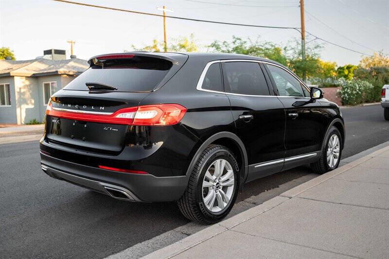 Used 2017 Lincoln MKX Reserve image 5