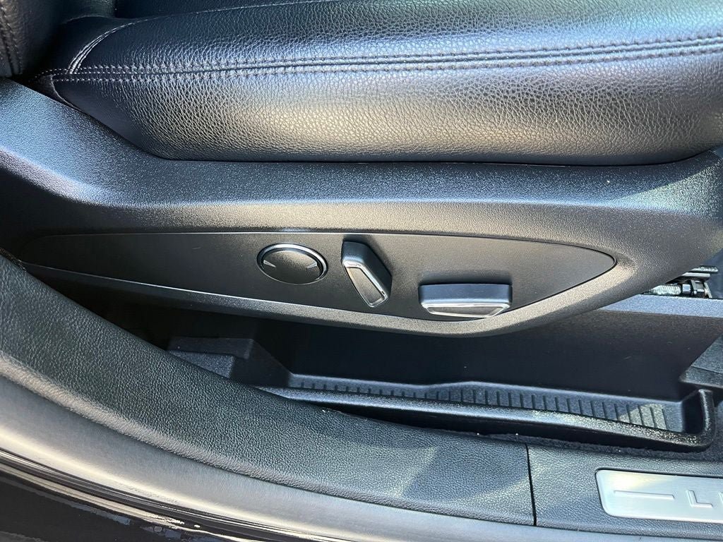 Certified 2023 Lincoln Nautilus AWD w/ Premium Package image 22