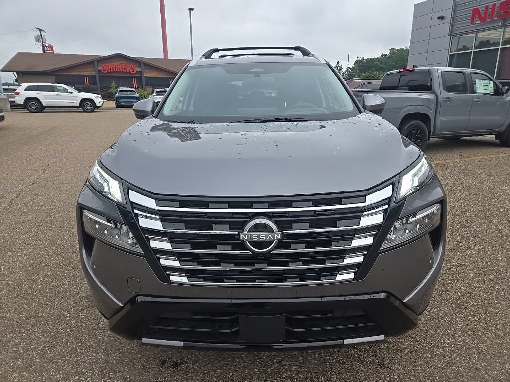 Used 2025 Nissan Rogue Platinum w/ Platinum Premium Package AWD/4WD image 2