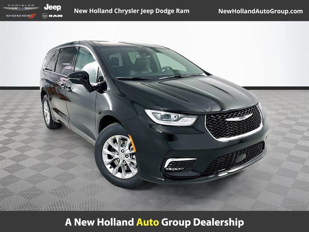 New 2026 Chrysler Pacifica Select