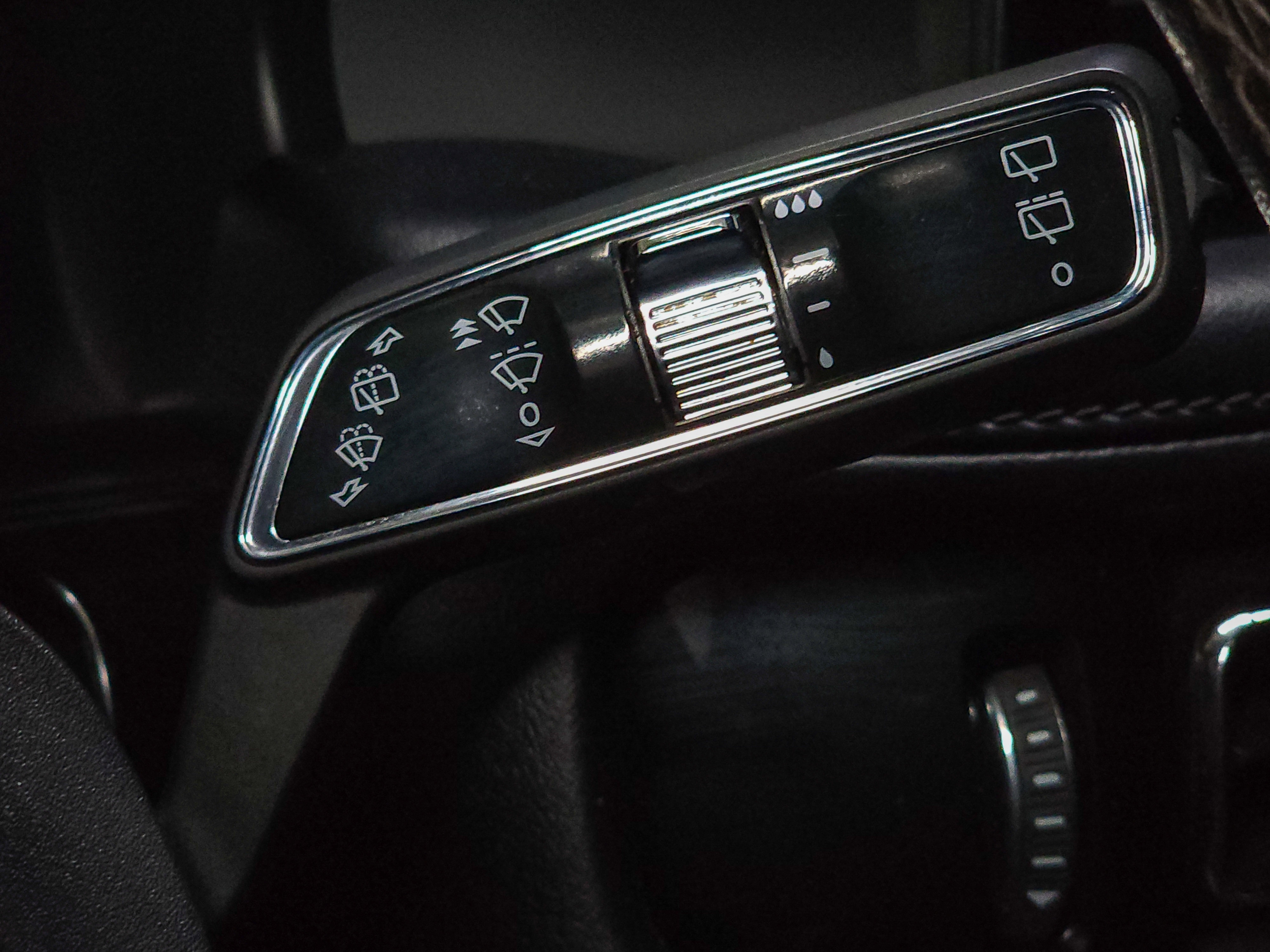 Used 2022 Lincoln Nautilus FWD image 28