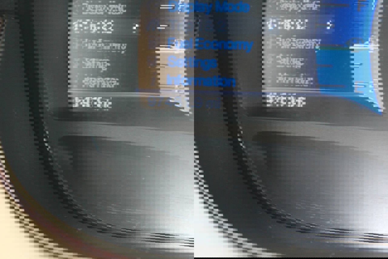 Used 2013 Ford Edge Limited image 29