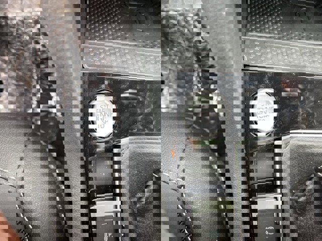 New 2024 Volkswagen Taos SE image 43