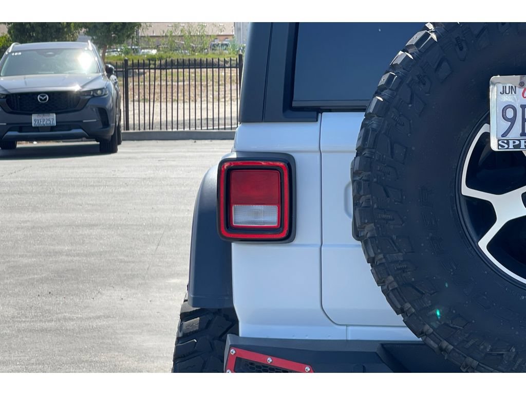 Used 2022 Jeep Wrangler Unlimited Rubicon AWD/4WD image 47