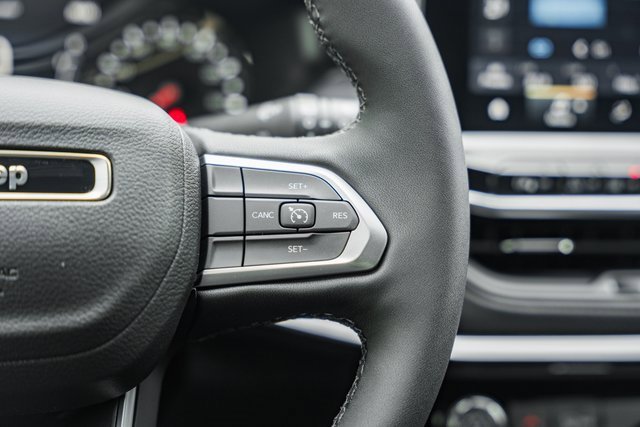 New 2026 Jeep Compass Latitude image 29