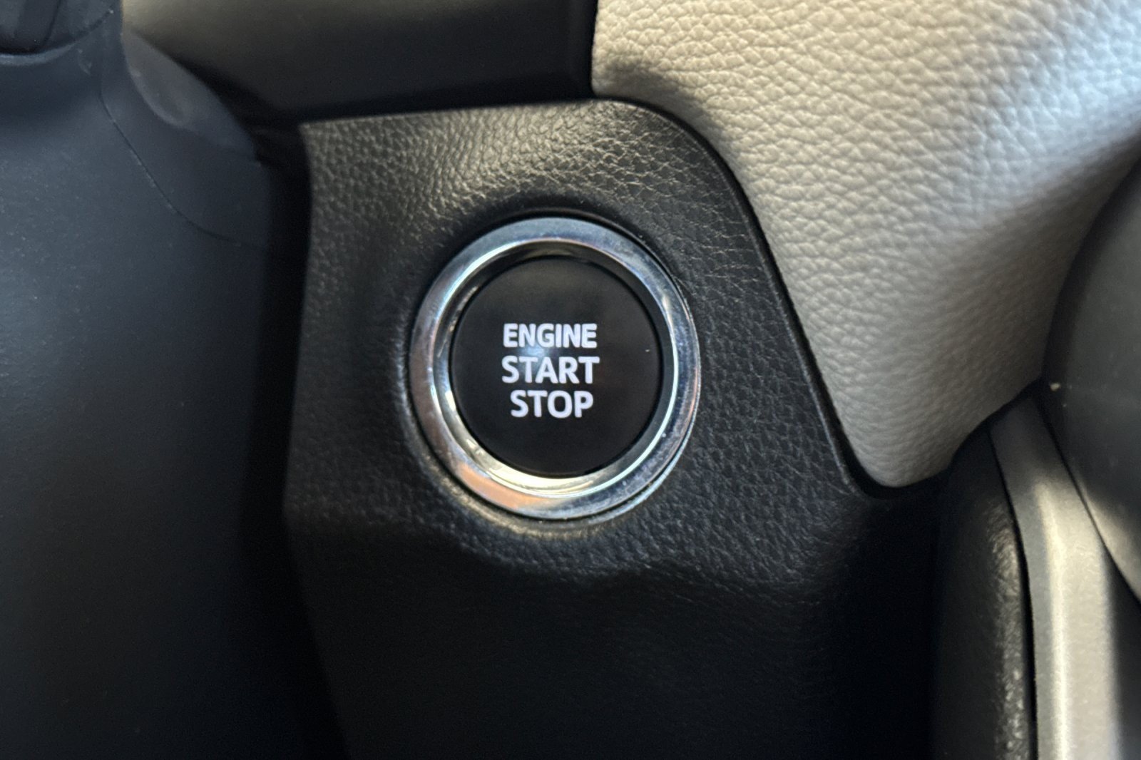 Certified 2023 Toyota RAV4 Limited AWD/4WD image 21