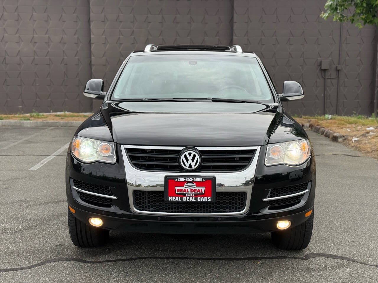 Used 2008 Volkswagen Touareg V6 AWD/4WD image 3
