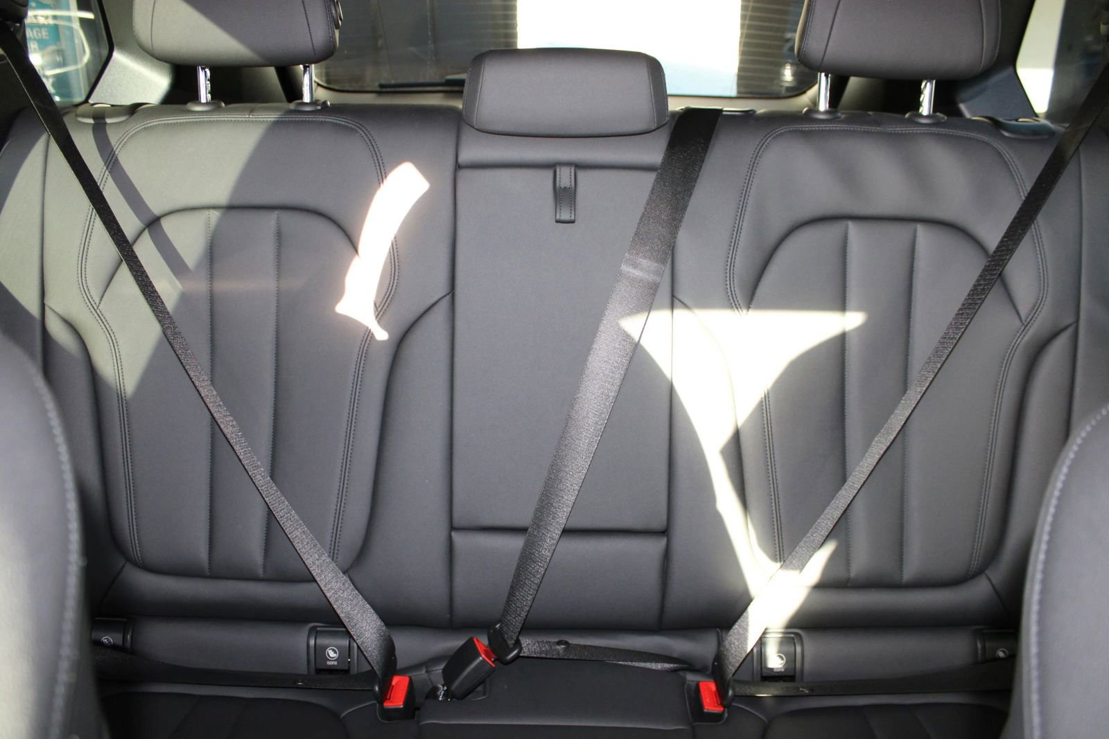 Used 2022 BMW X5 sDrive40i w/ Premium Package image 29