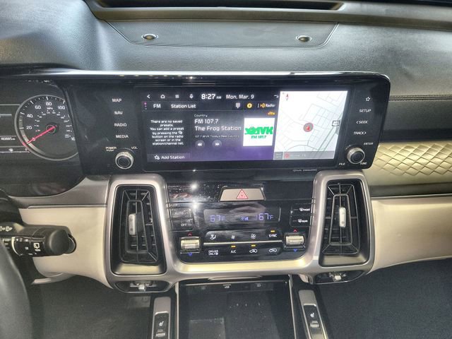 Used 2023 Kia Sorento EX image 16