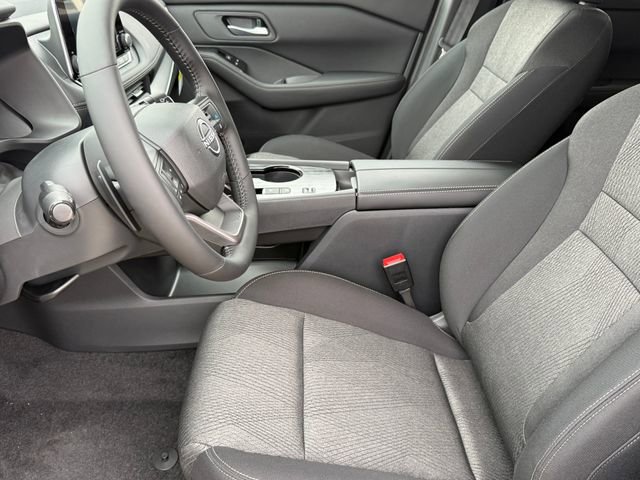 Used 2026 Nissan Rogue SV image 13