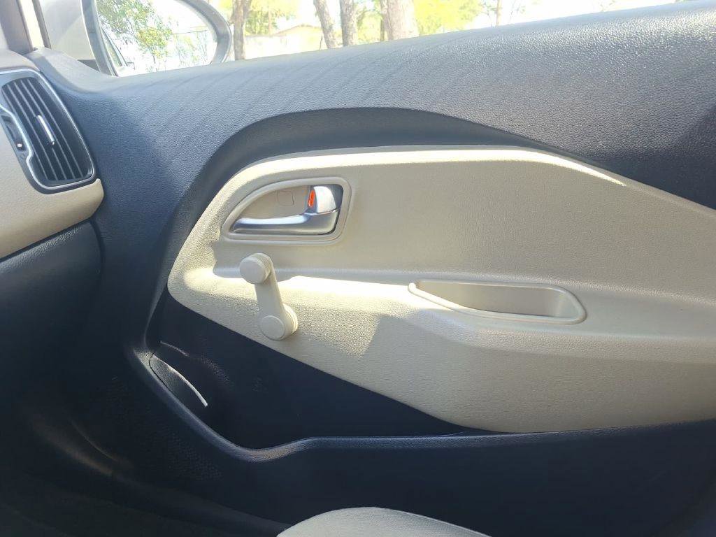 Used 2016 Kia Rio LX image 5