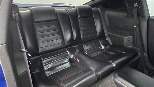 Used 2006 Ford Mustang GT RWD image 12