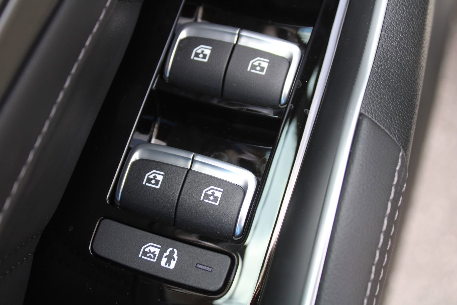 New 2026 Kia Sorento SX Prestige image 21