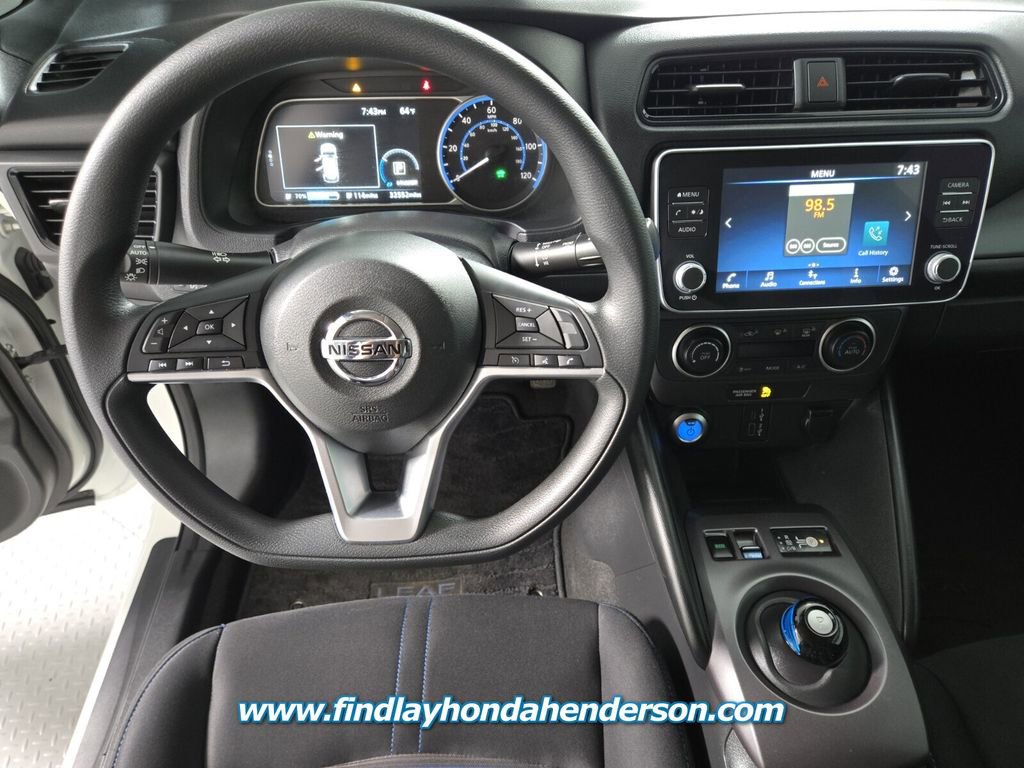 Used 2022 Nissan Leaf S image 17