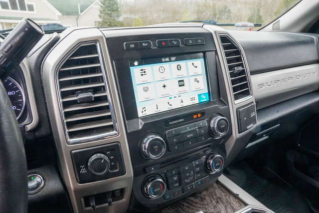 Used 2017 Ford F350 Lariat w/ Lariat Ultimate Package image 44