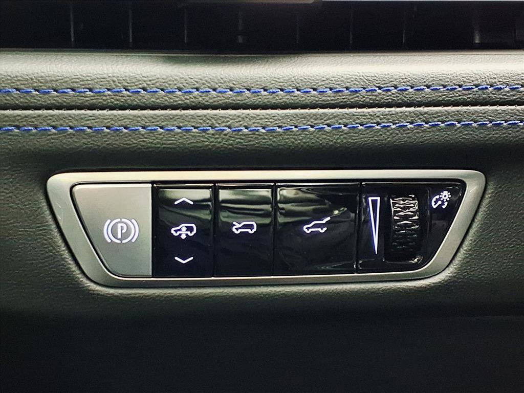 Certified 2026 Cadillac Escalade IQ Luxury 1 image 21