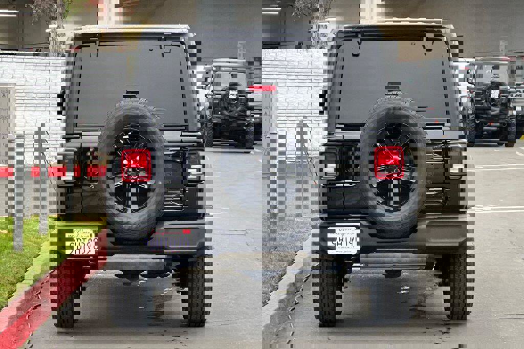 Used 2022 Jeep Wrangler Unlimited Sport image 5