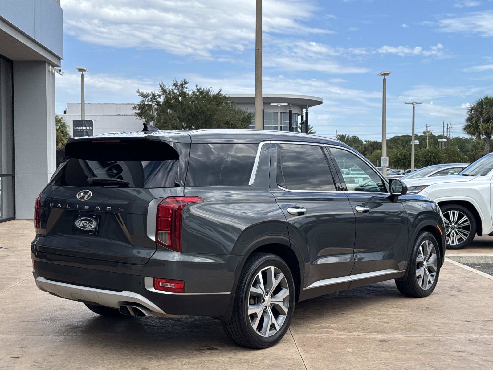 Used 2020 Hyundai Palisade SEL FWD image 3