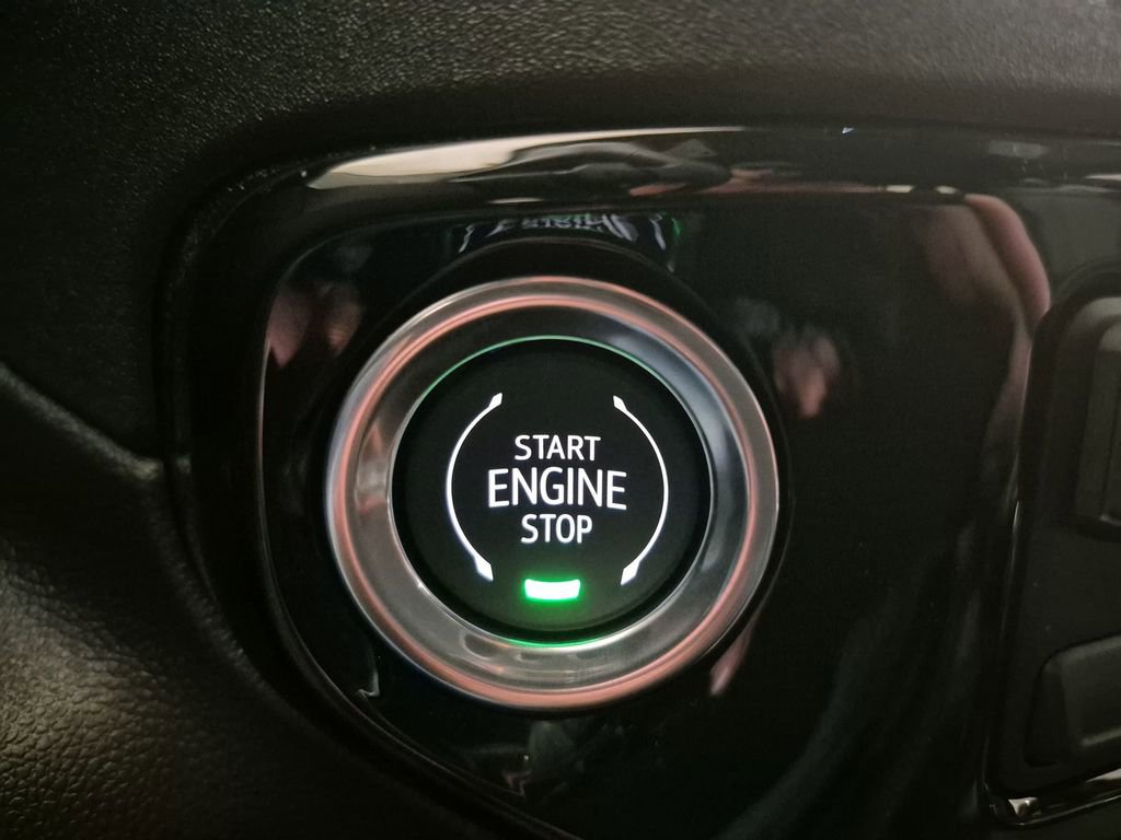 New 2026 GMC Sierra 1500 SLT image 17