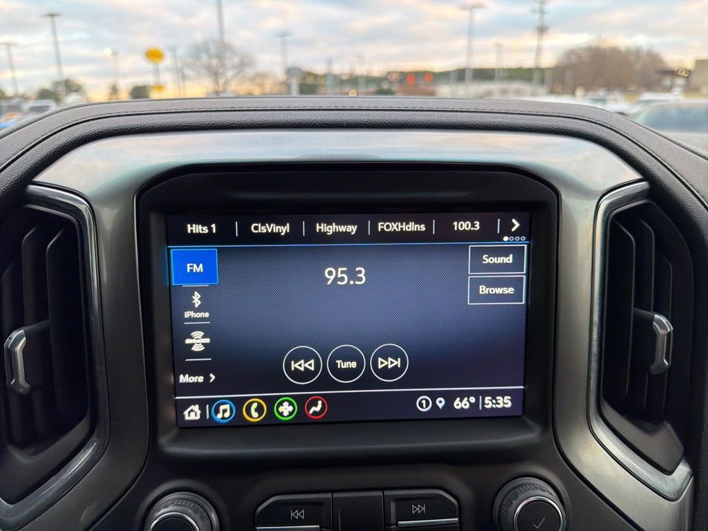 Used 2022 Chevrolet Silverado 2500 LT w/ Convenience Package image 29