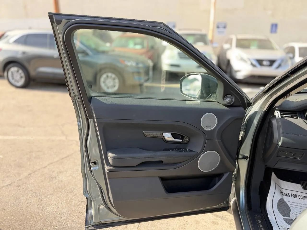 Used 2015 Land Rover Range Rover Evoque Pure image 17