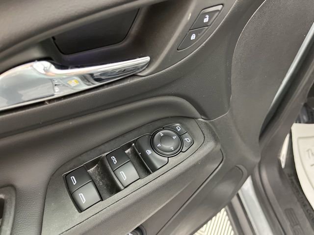 Used 2024 Chevrolet Equinox LT image 33
