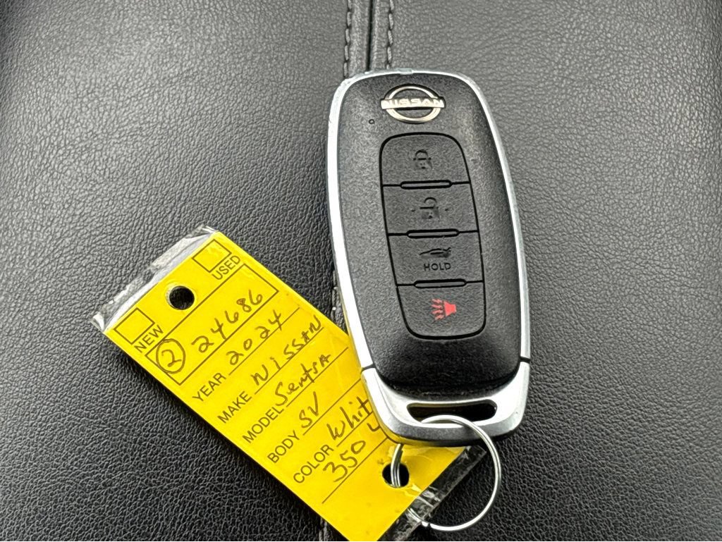 Used 2024 Nissan Sentra SV FWD image 20