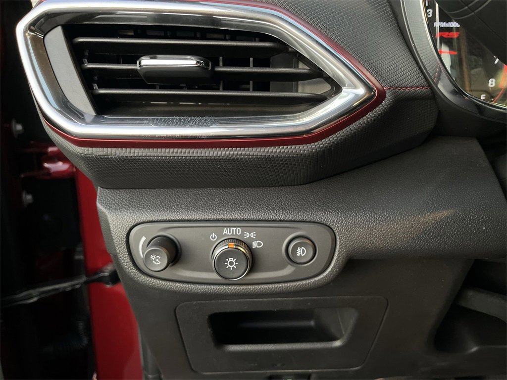 Used 2023 Chevrolet TrailBlazer RS w/ Convenience Package image 18