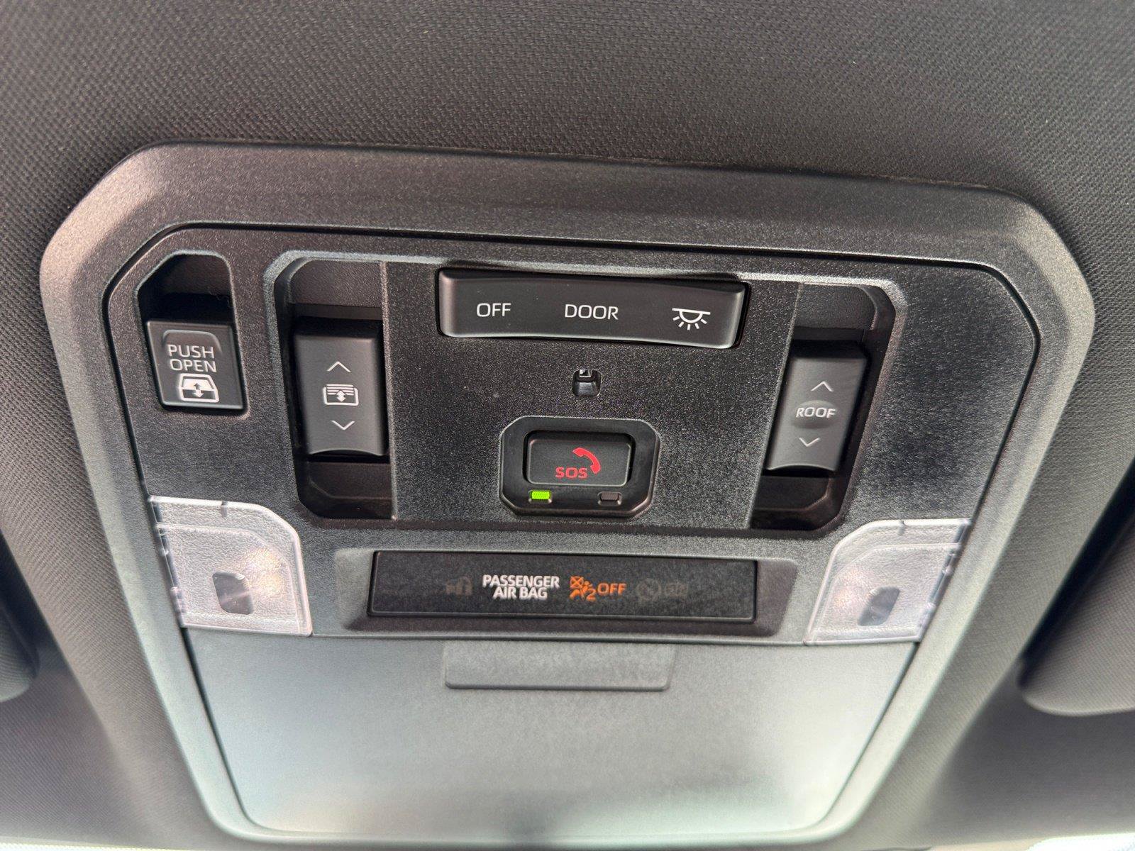 Used 2025 Toyota Tundra Platinum AWD/4WD image 17