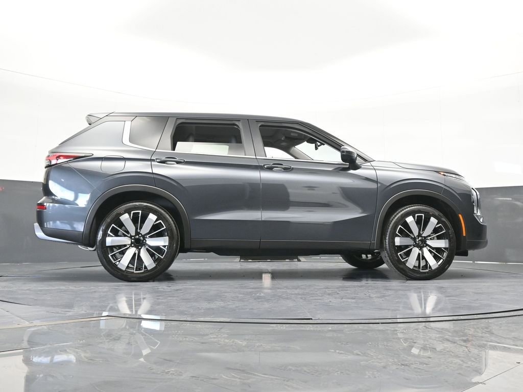 New 2026 Mitsubishi Outlander SE FWD image 64