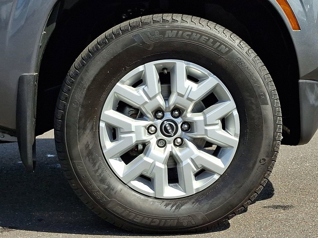 Certified 2023 Nissan Frontier SV w/ Technology Package AWD/4WD image 8