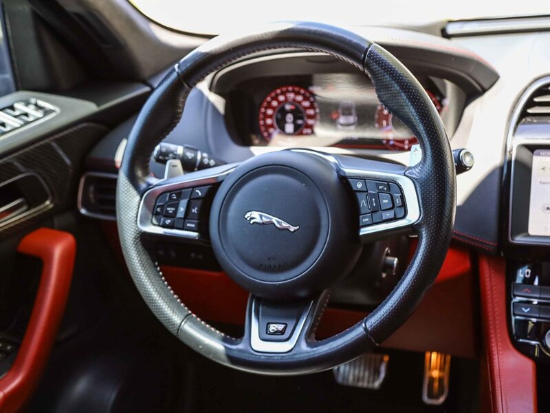 Used 2020 Jaguar F-PACE SVR AWD/4WD image 20