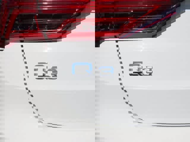 Used 2023 Audi Q3 2.0T Premium image 7