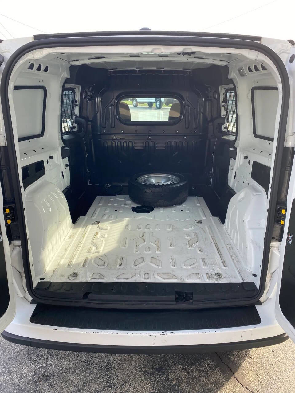Used 2022 RAM ProMaster City Tradesman image 18