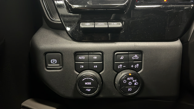 Used 2024 Chevrolet Silverado 1500 ZR2 w/ ZR2 Bison Edition AWD/4WD image 42