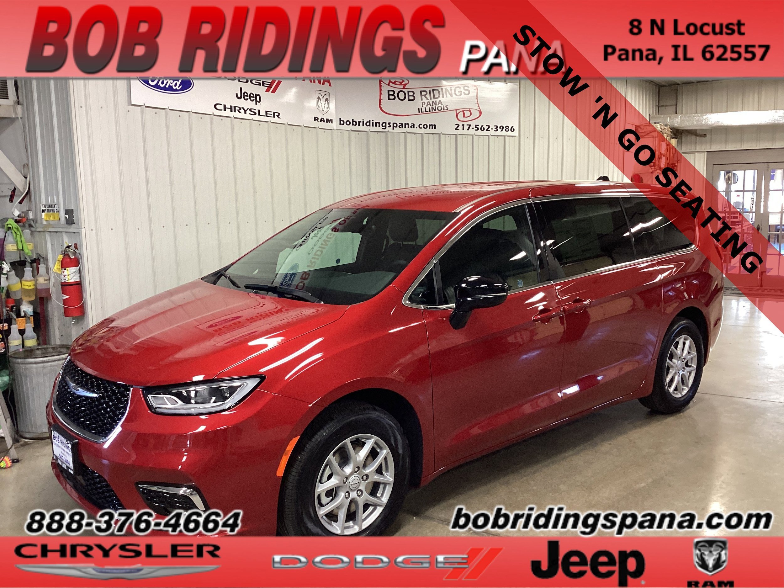 New 2026 Chrysler Pacifica Select