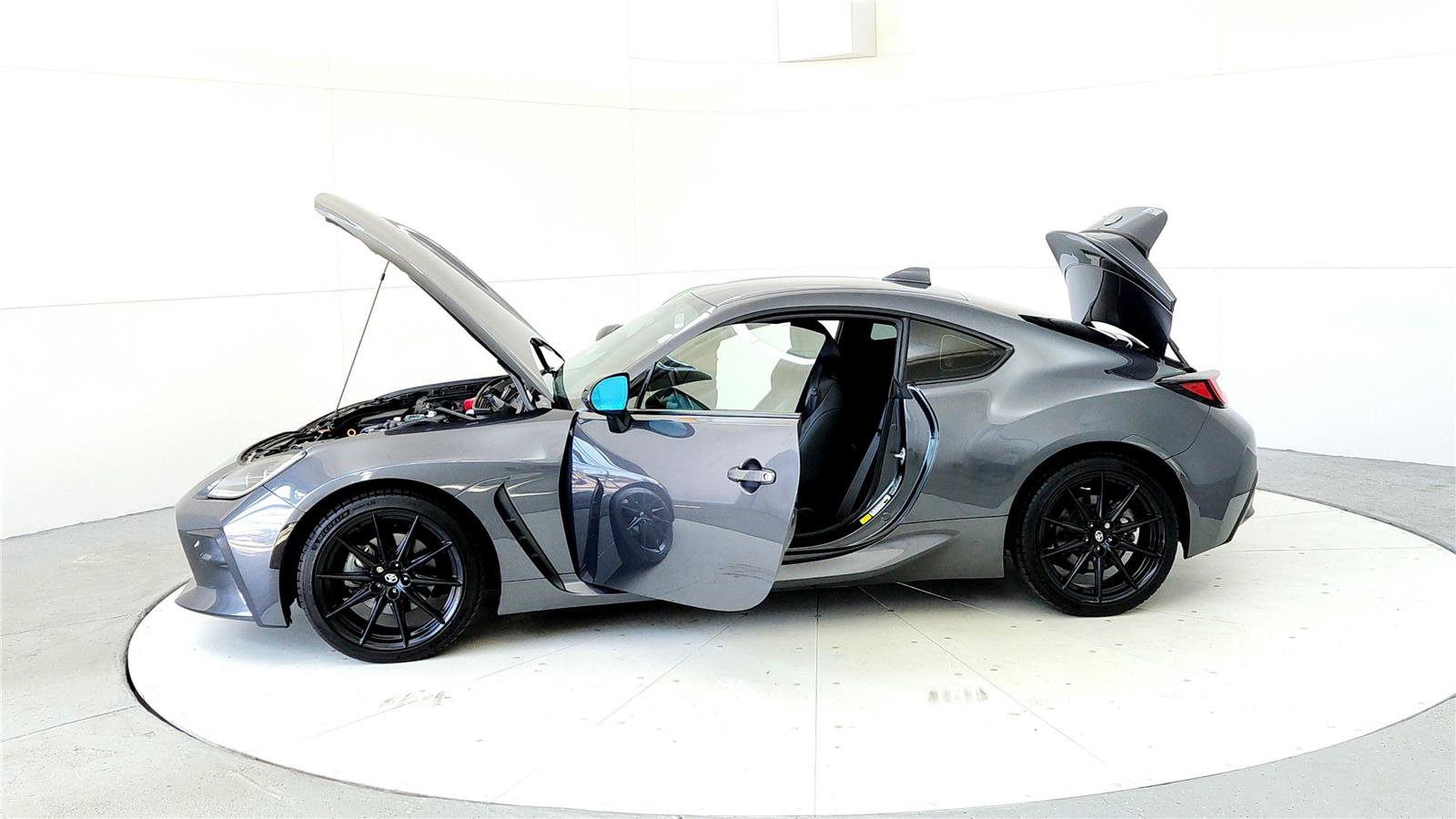 Used 2023 Toyota GR86 Premium w/ ALL Weather Mat Package (TMS) RWD image 10