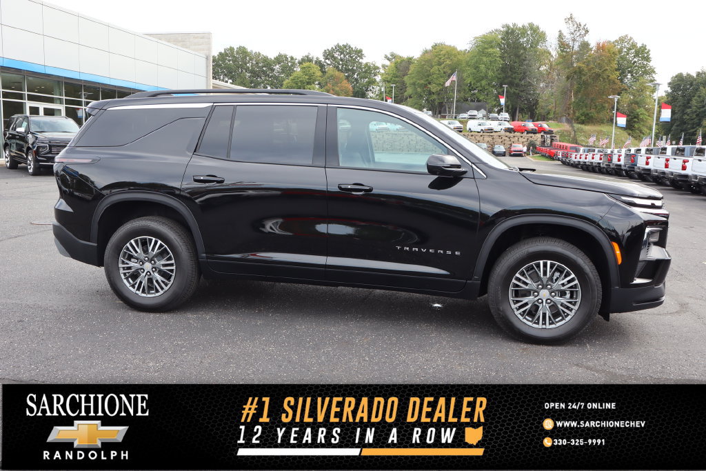 New 2027 Chevrolet Traverse LT w/ Driver Confidence Package