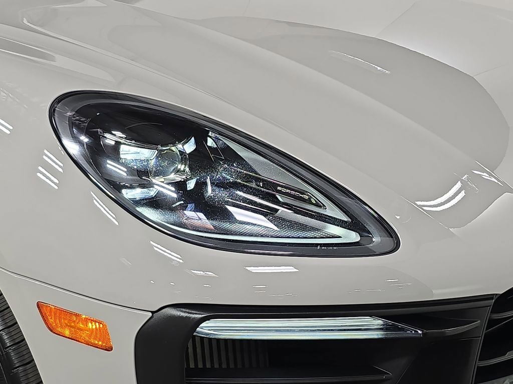 Certified 2023 Porsche Macan GTS AWD/4WD image 12