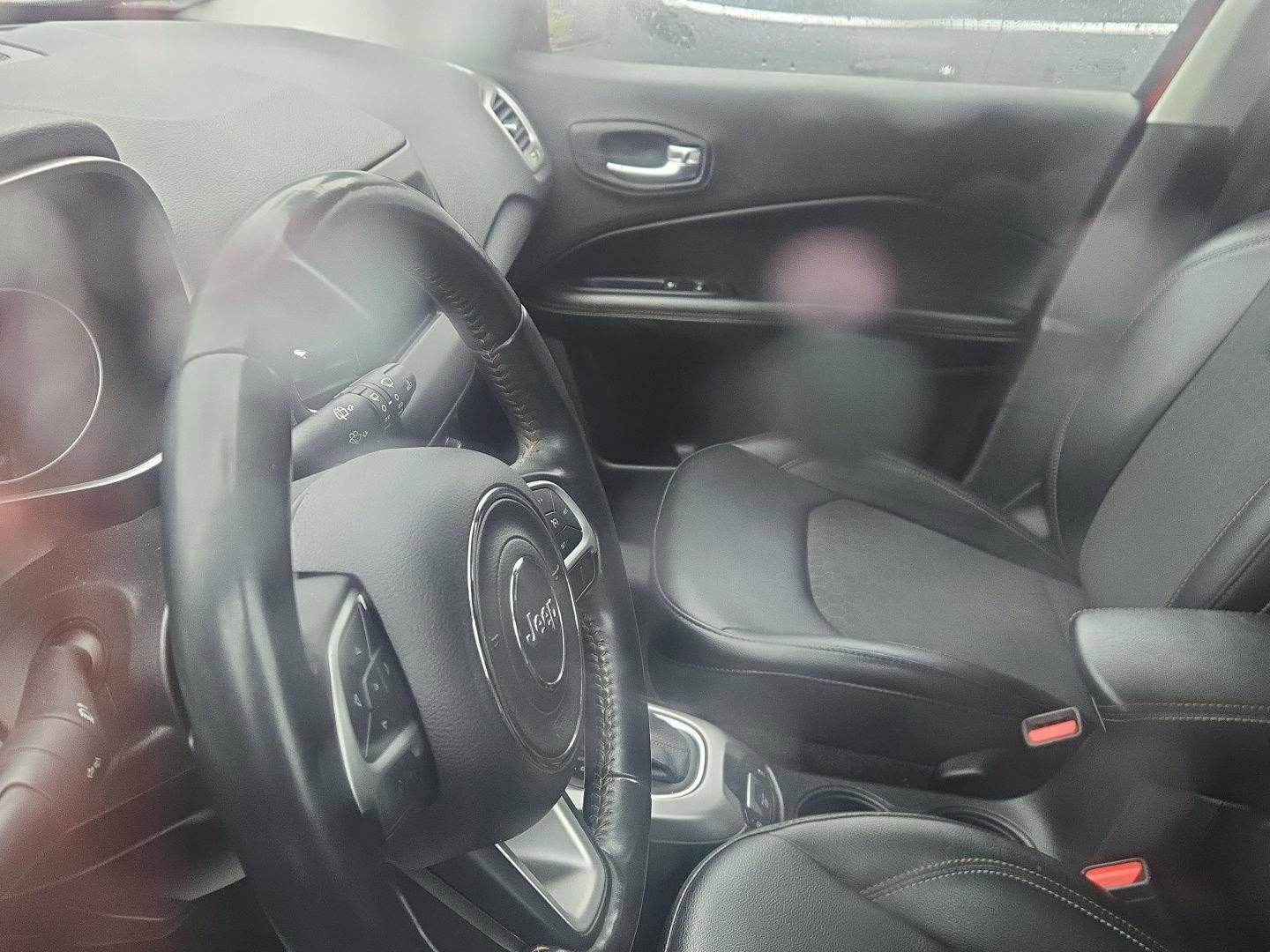 Used 2018 Jeep Compass Latitude w/ Popular Equipment Group image 14