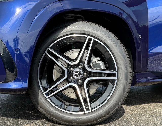 New 2025 Mercedes-Benz GLS 450 4MATIC image 11