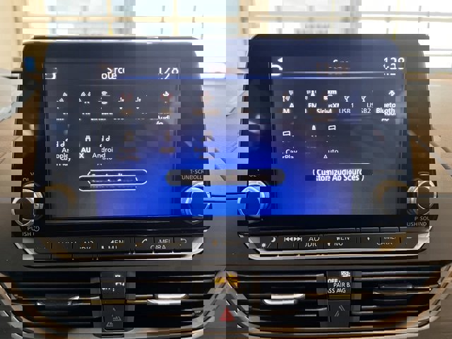 Used 2025 Nissan Altima 2.5 SV image 18