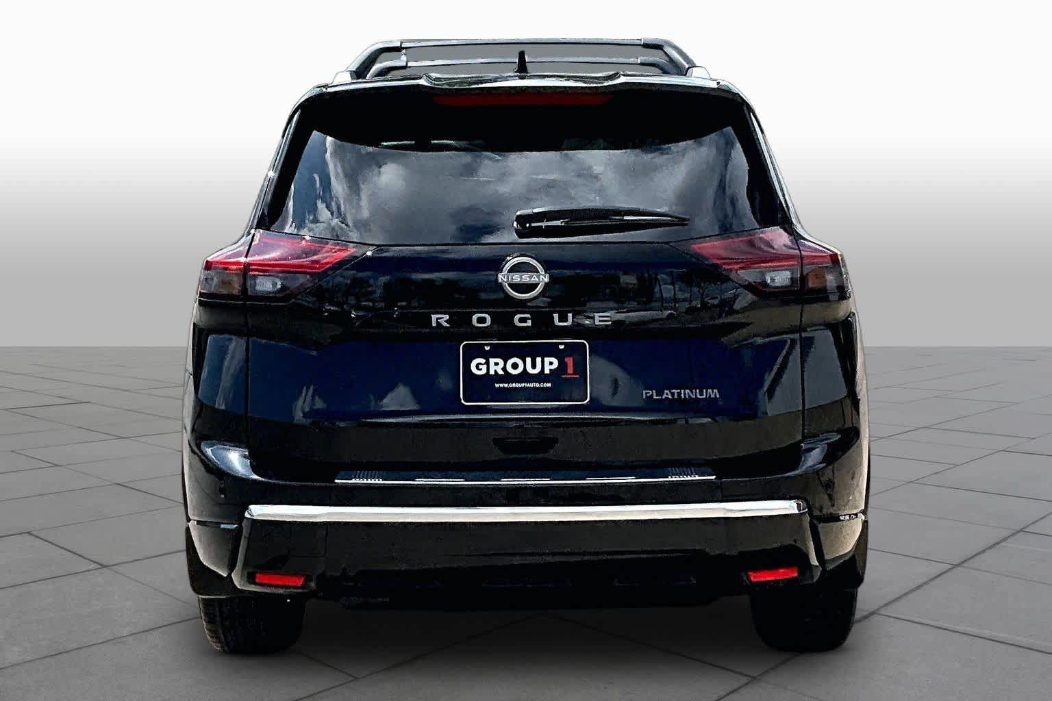 Certified 2025 Nissan Rogue Platinum w/ Platinum Premium Package FWD image 5