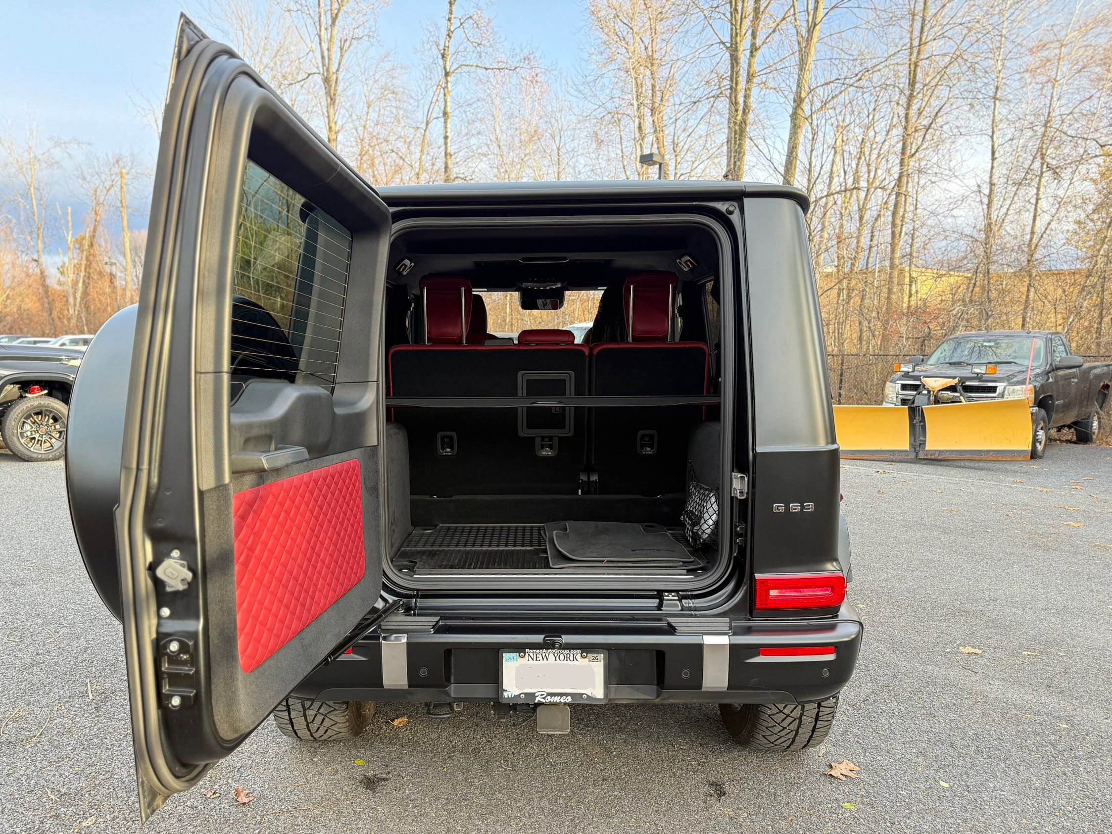 Used 2025 Mercedes-Benz G 63 AMG 4MATIC image 34