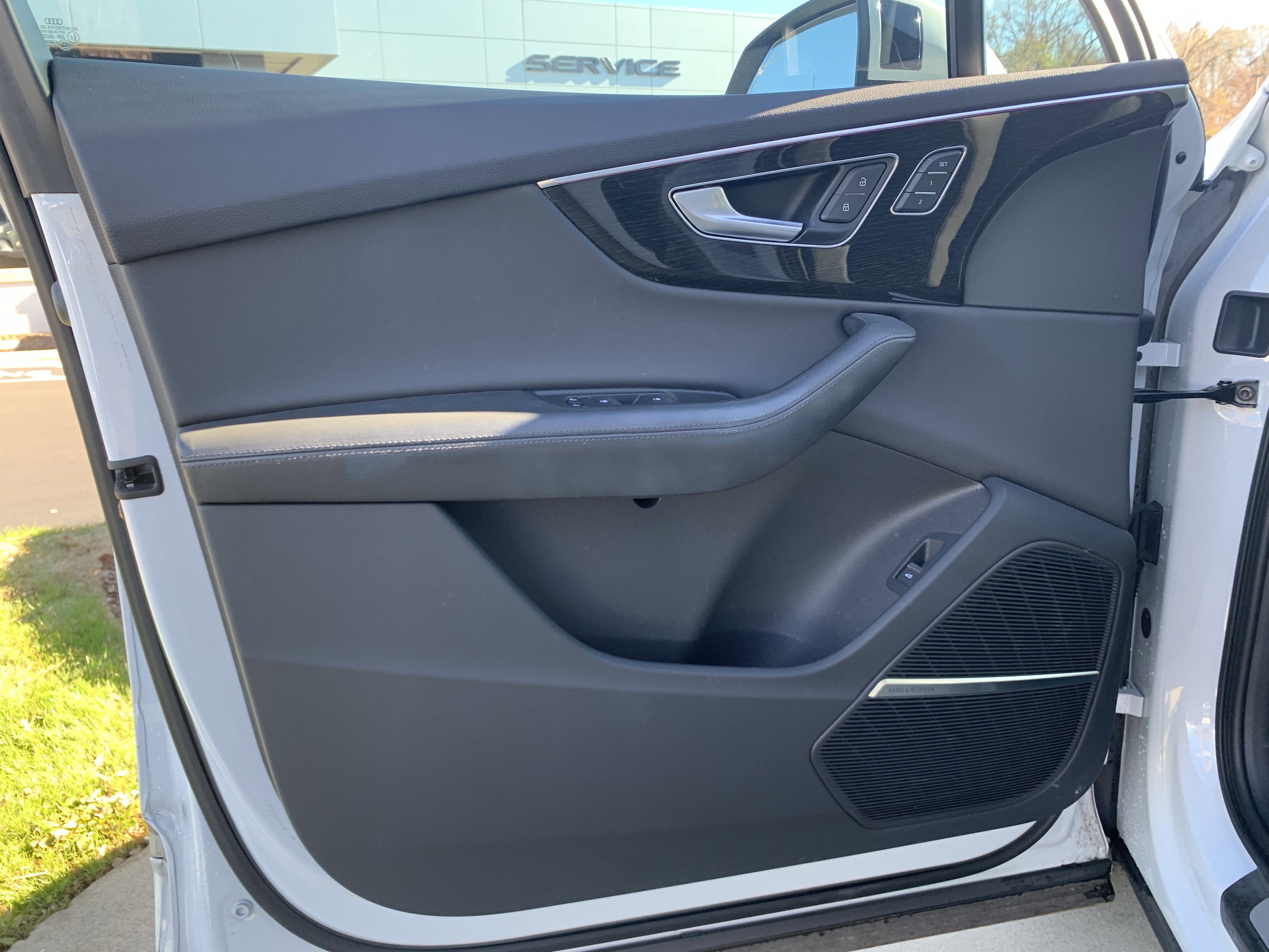 Used 2022 Audi Q7 Premium Plus image 14
