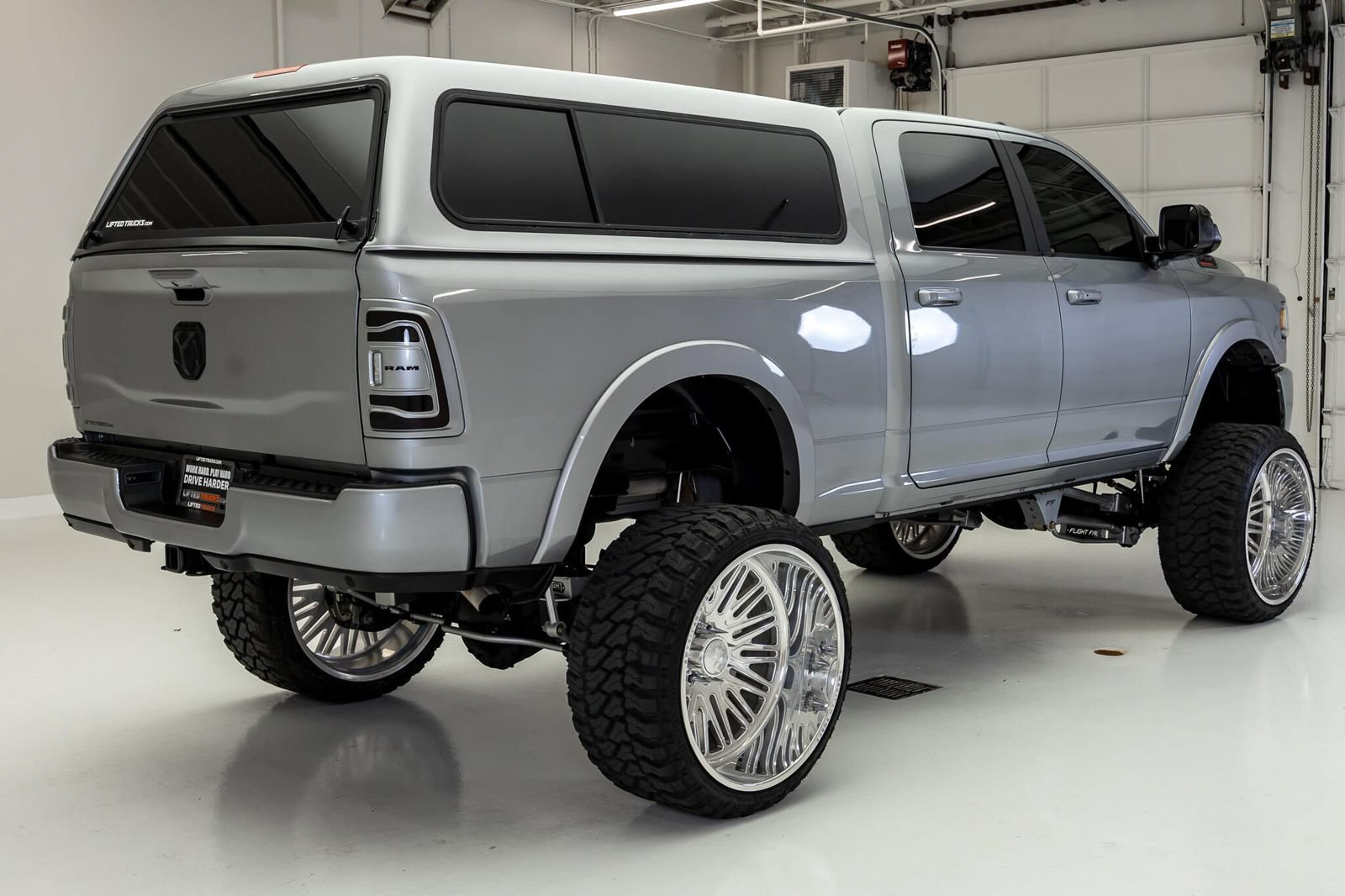 Used 2022 RAM 2500 Laramie AWD/4WD image 7
