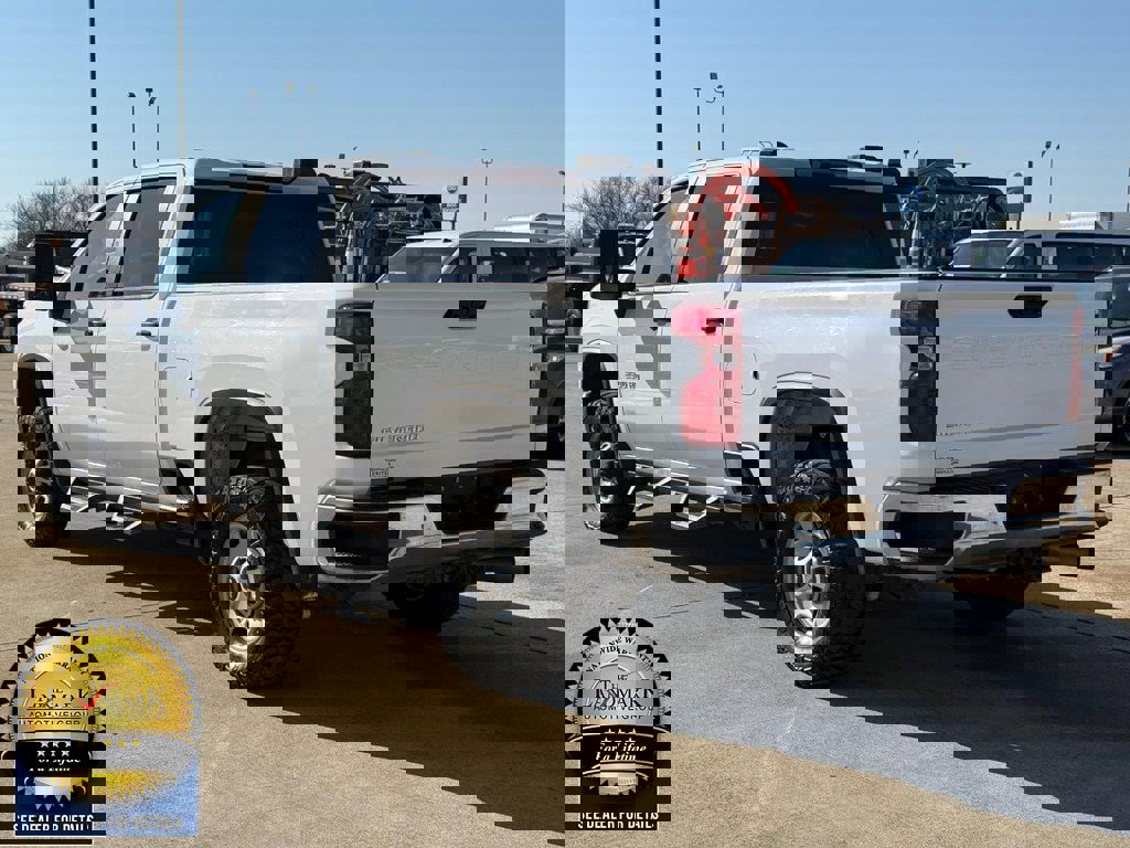 Used 2022 Chevrolet Silverado 2500 W/T w/ Gooseneck/5TH Wheel Package image 7