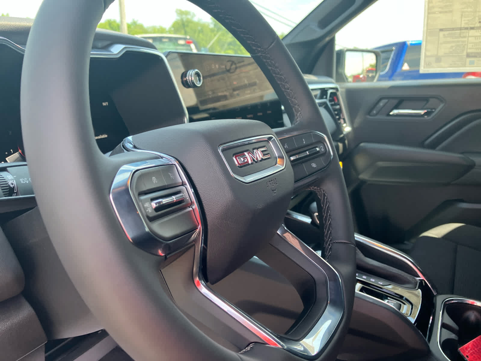 New 2026 GMC Canyon Elevation w/ Convenience Package RWD image 9