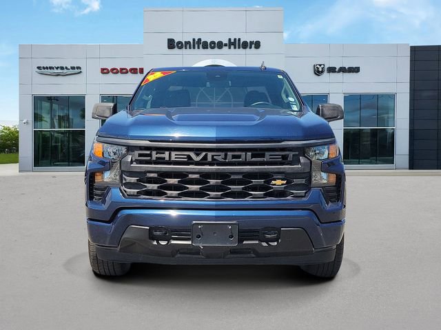 Used 2022 Chevrolet Silverado 1500 Custom image 2