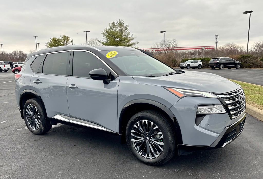 Used 2024 Nissan Rogue Platinum w/ Platinum Premium Package image 9